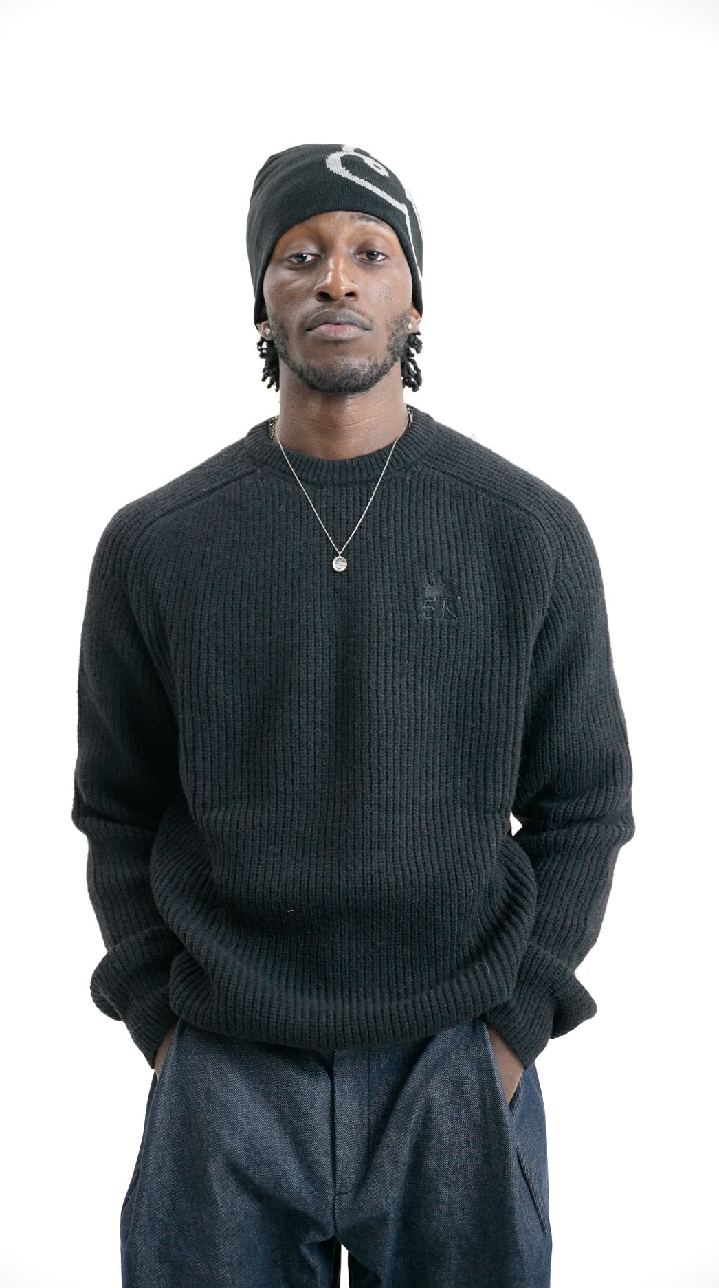 Knit sweater (black)